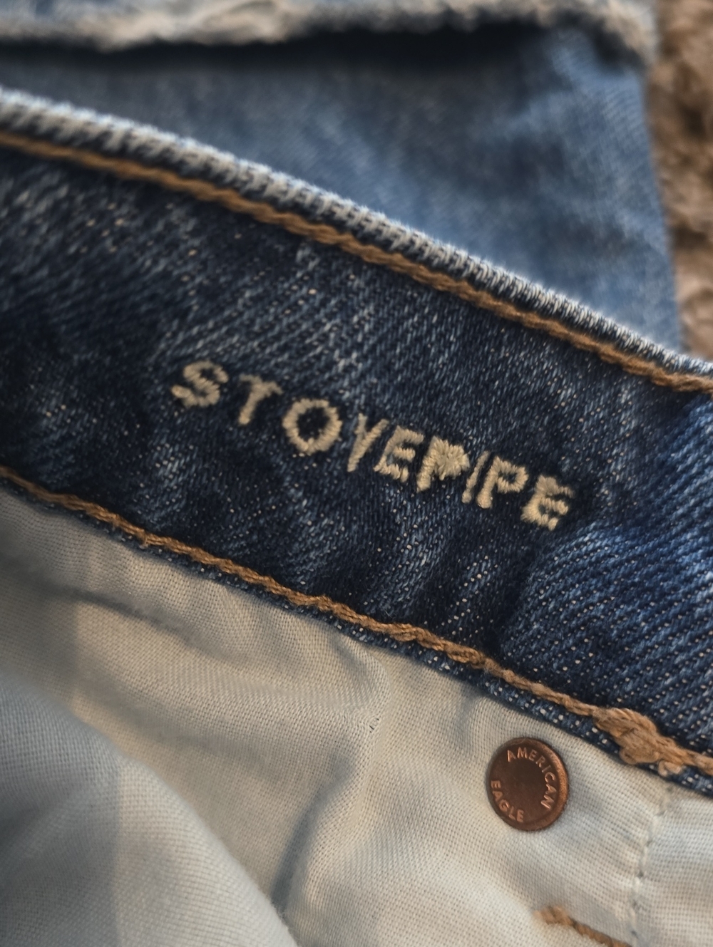 American Eagle Light Blue Jeans - Picture 3 of 4